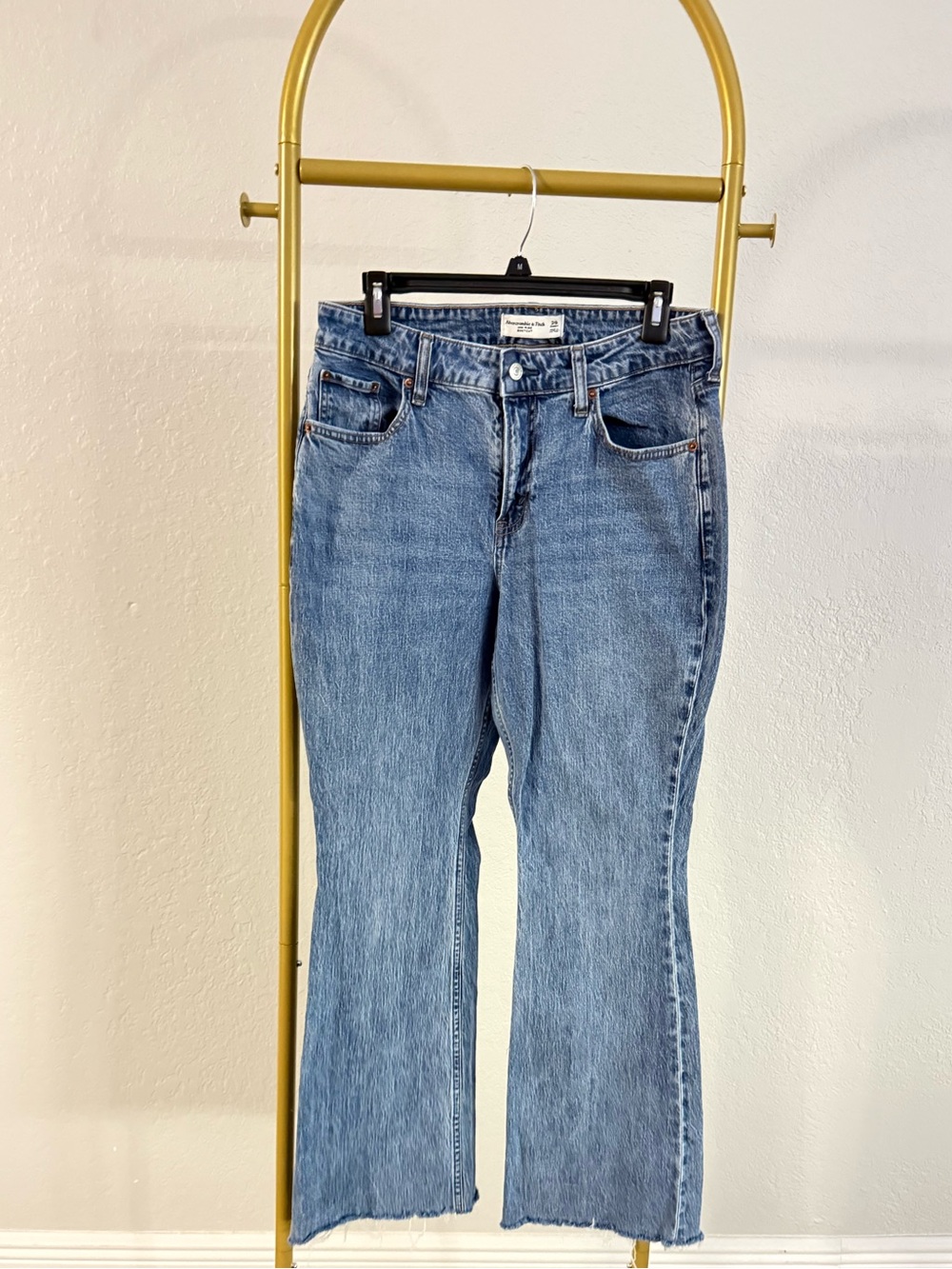 Abercrombie & Fitch Mid Rise Bootcut Jeans Size 29 Short